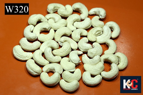 White Cashew Nut W 320