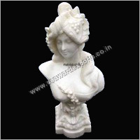 सफेद संगमरमर में संगमरमर के शिल्प