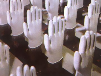 लंबी बांधवाली दस्ताने