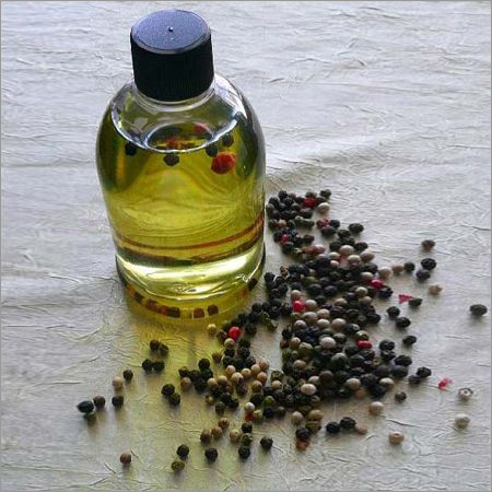 काली मिर्च के आवश्यक तेल की शुद्धता: 100%