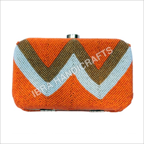 स्टाइलिश क्लच बैग