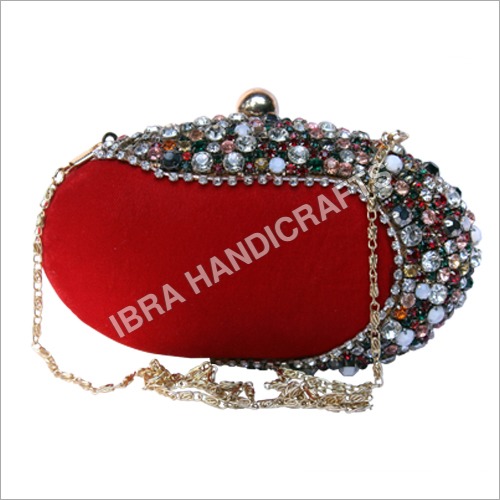 डिजाइनर स्लिंग बैग