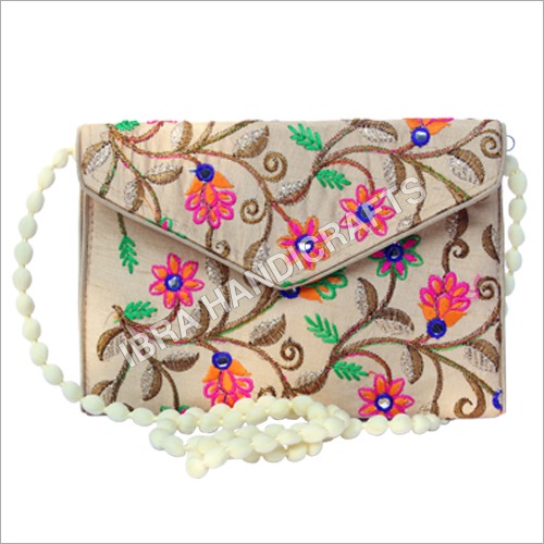 फ्लोरल प्रिंट स्लिंग बैग