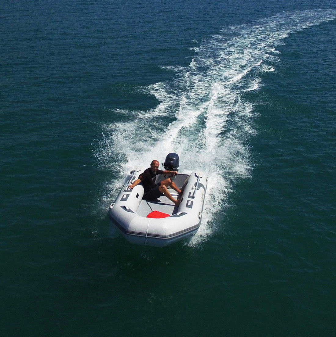 Liya Foldable Inflatable Boats - Dimensions: 6.6-21 Foot (Ft)