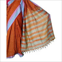 सादा लिनन साड़ी