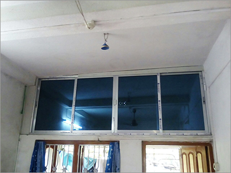 एल्यूमीनियम स्लाइडिंग विंडो