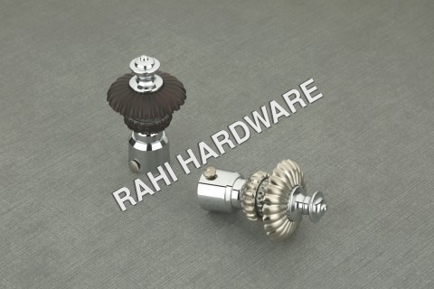 प्राचीन पर्दा ब्रैकेट