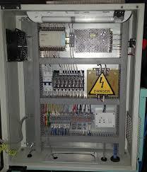 पीएलसी आधारित नियंत्रण पैनल