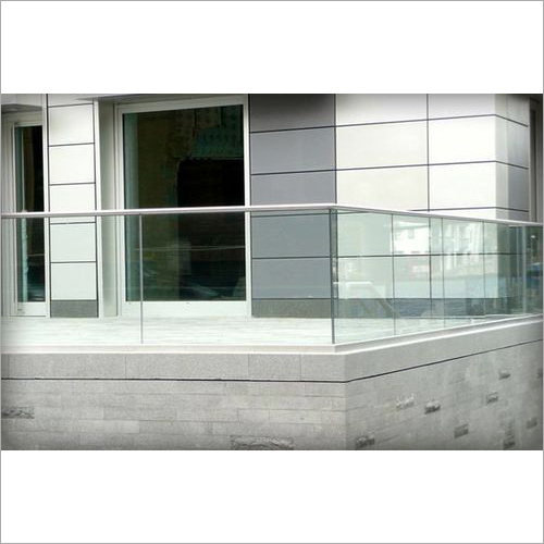 ग्लास रेलिंग