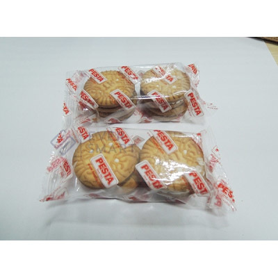 Biscuit Sandwiching Machine With Packaging Lane Capacity: 60-1000 Kg/hr