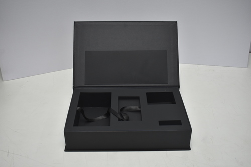 Rigid Box - 8 x 6 Inches , Glossy Lamination Finish, Rectangular Shape
