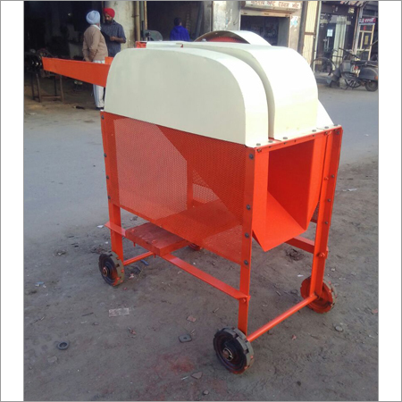 Chaff Cutter - Steel, 1200-1500 Kg | 400-450 Rpm Cutting Speed, High Efficiency, Automatic Feeding, Low Noise, Environmental Friendly