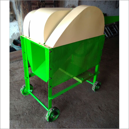 Chaff Cutter - Steel, 1200-1500 Kg | 400-450 Rpm Cutting Speed, High Efficiency, Automatic Feeding, Low Noise, Environmental Friendly