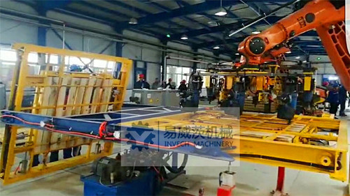 Automatic Robot Pallet Assembly Table