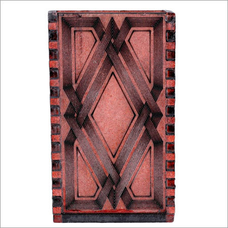 गैलेक्टिक डिज़ाइन पेंसिल होल्डर