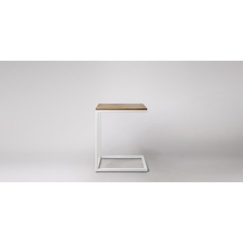 क्रिएटिव आर्ट आयरन बेडसाइड टेबल