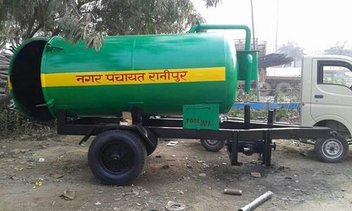 गंदे पानी की चूषण ट्रक
