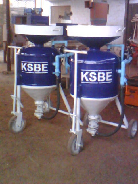 Mild Steel Sand Blasting Machine