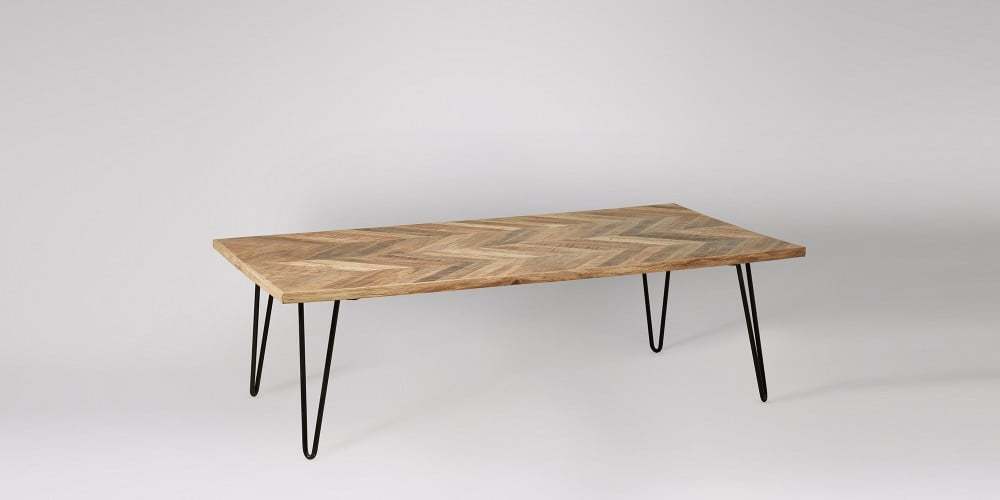 Antique Rectangular Cafeteria Table - Sealed Sawn Wood 140x70x46 Cm | Durable Scratch-resistant, Vintage Design With Black Lacquered Metal Legs