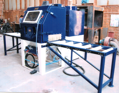 Shot Peening Machine - Steel, Adjustable Air Pressure, Variable Nozzle Size, 220v/380v Power Supply | Customizable Cabinet, Integrated Dust Collection, Plc Control System, Corrosion Resistance, Stress Relief, Improved Strength