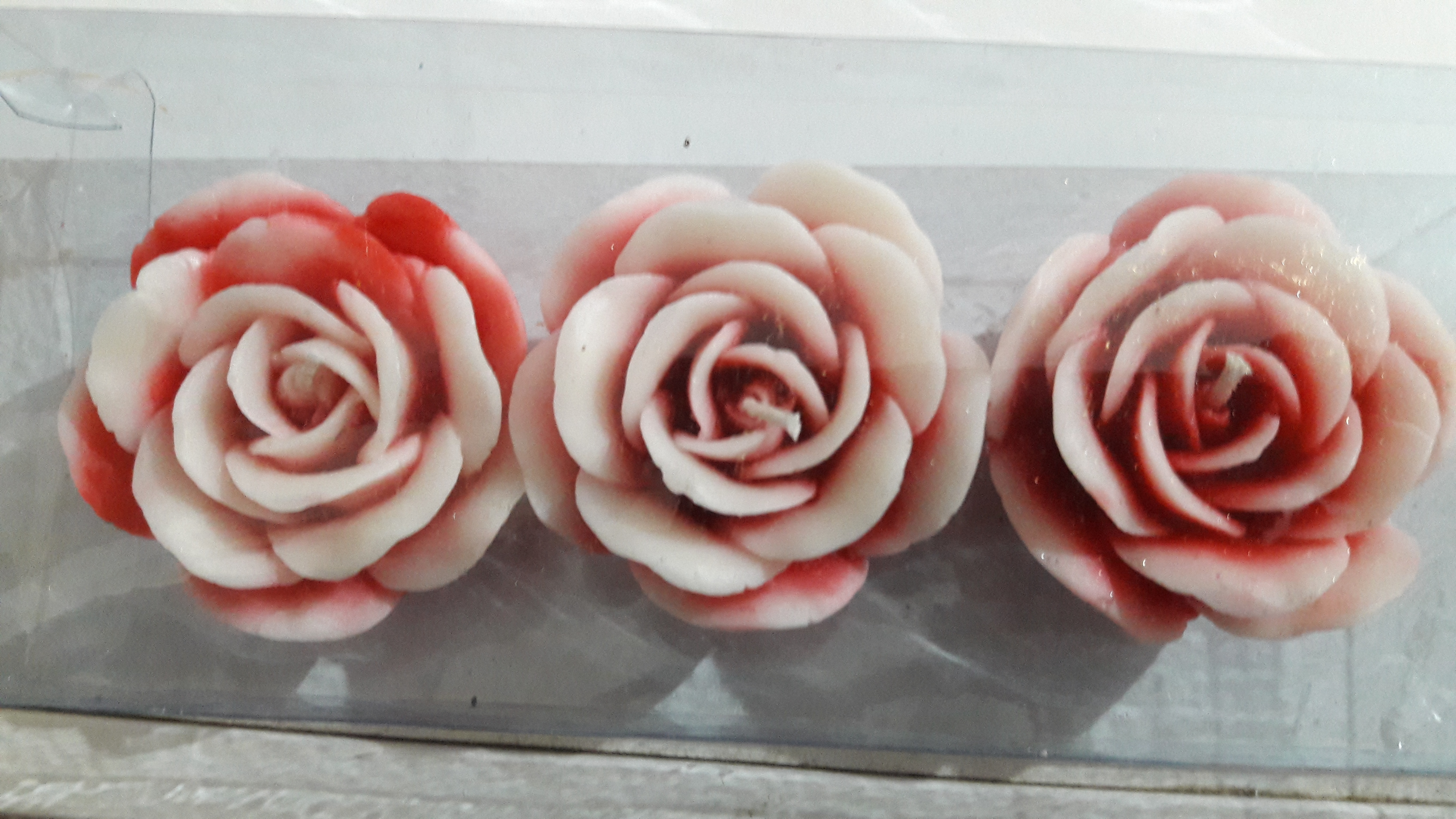 Floating Rose Candles - Wax, Variable Dimensions, Red Color | Lightweight, Smokeless, Elegant Design, Creates Romantic Ambiance