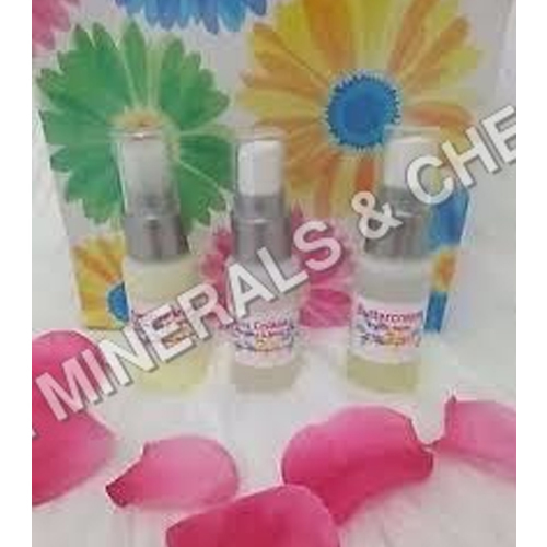 रेशमी गुलाबी इत्र