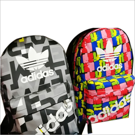 महिलाओं का फैंसी बैकपैक