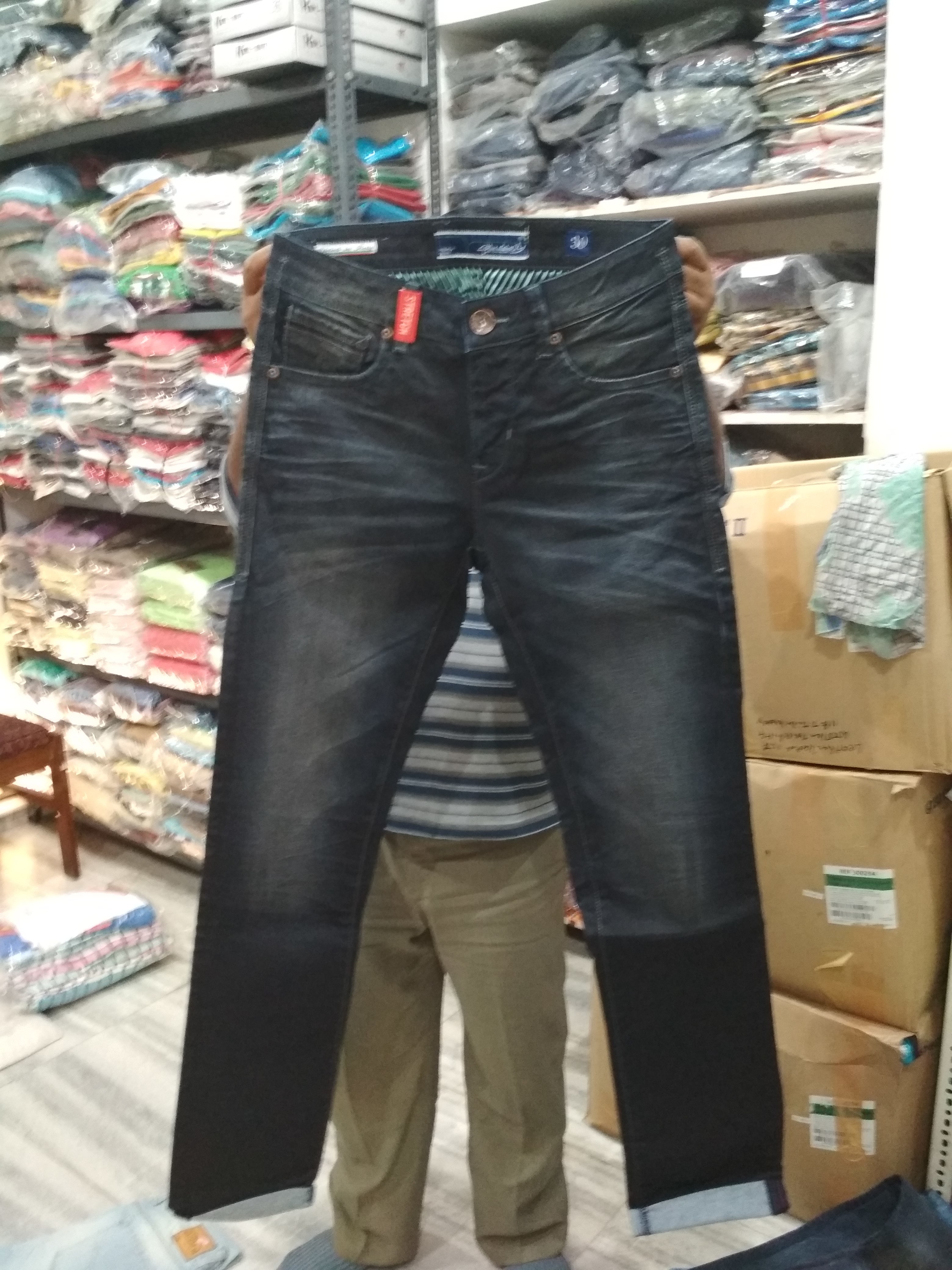 Flying Machine Jeans Length: 42-44 Inch (In)
