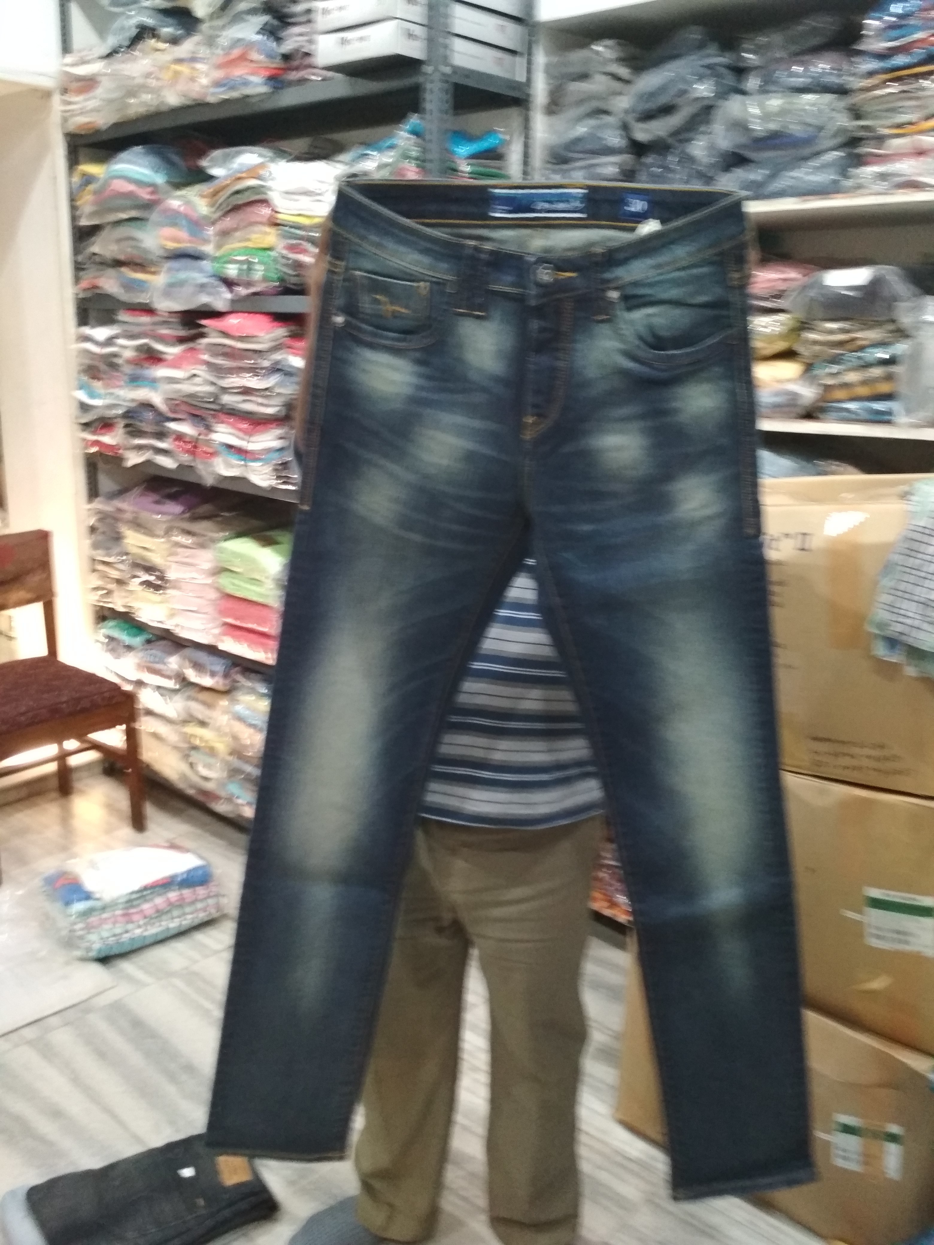Flying Machine Jeans Length: 42-44 Inch (In)