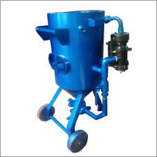 Portable Sand Blasting Machine - Abrasive Capacity: 1000 Kg, Dimensions: 1615x765 Mm, Volume: 284 Ltrs | Durable, Efficient, Remote Control, Portable