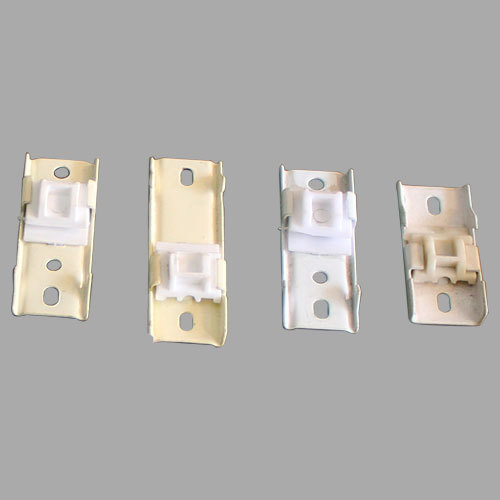 कर्टेन ट्रैक कनेक्टर