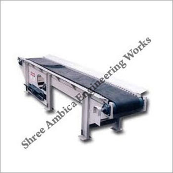 Belt Conveyor - Stainless Steel, Flat Belt Design | 1 Year Warranty, 380 Voltage, Black & Silver Color, Industrial Use