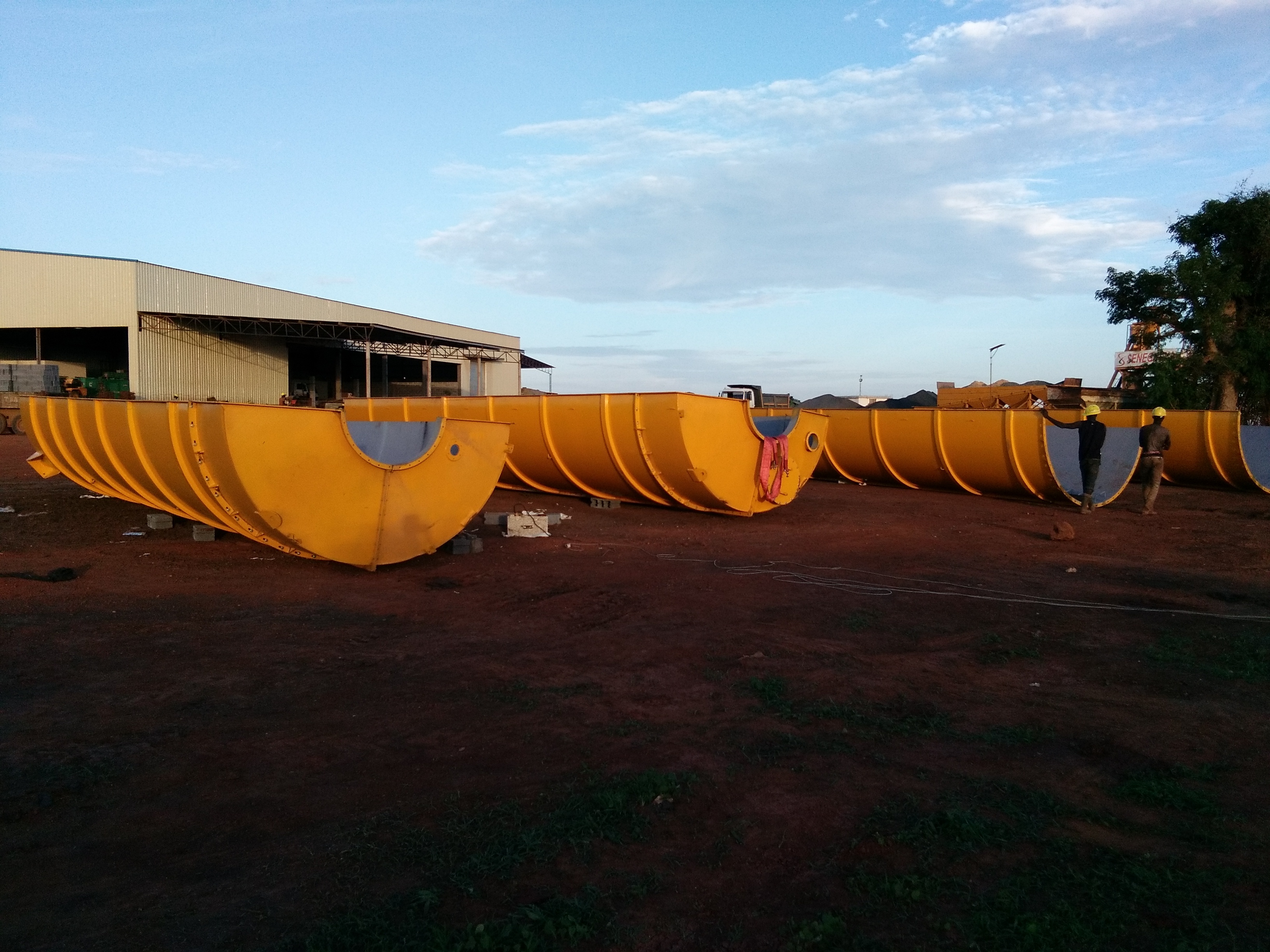 Folding Silos