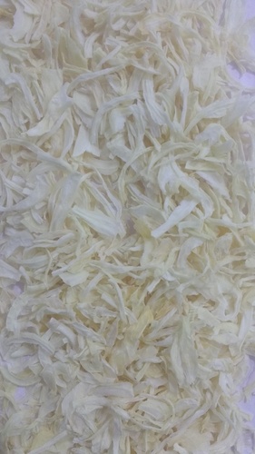 DRIED ONION FLAKES