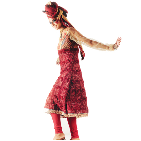 डिज़ाइनर चुरिदार सूट