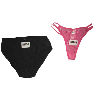 अत्यधिक आकर्षक और आरामदायक लिंजरी।