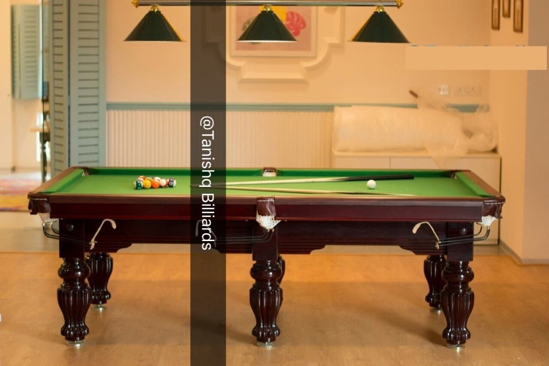 English Pool Table - Cue Forearm: Ash Wood