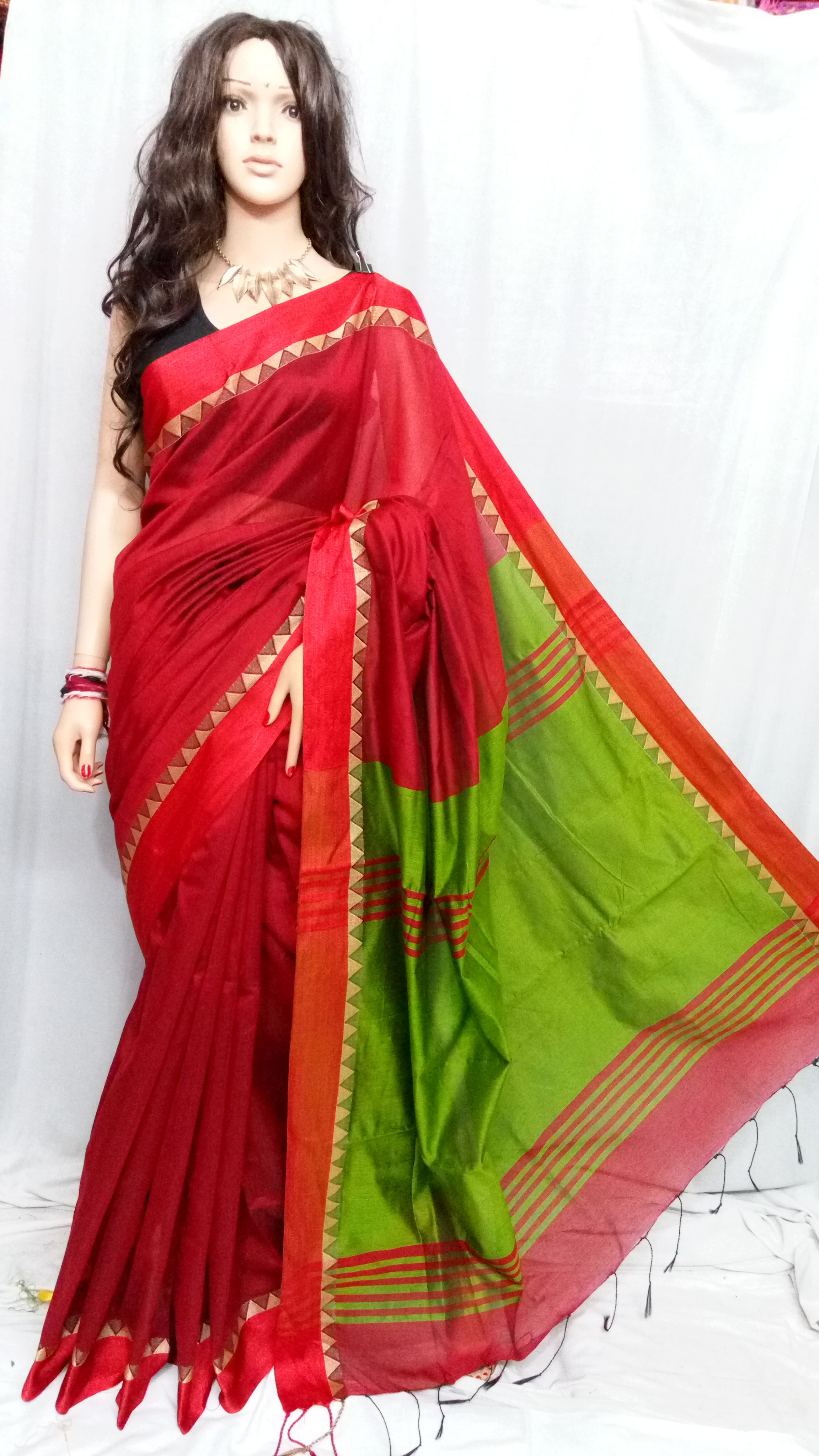 Black And Red Velvet Border Sarees