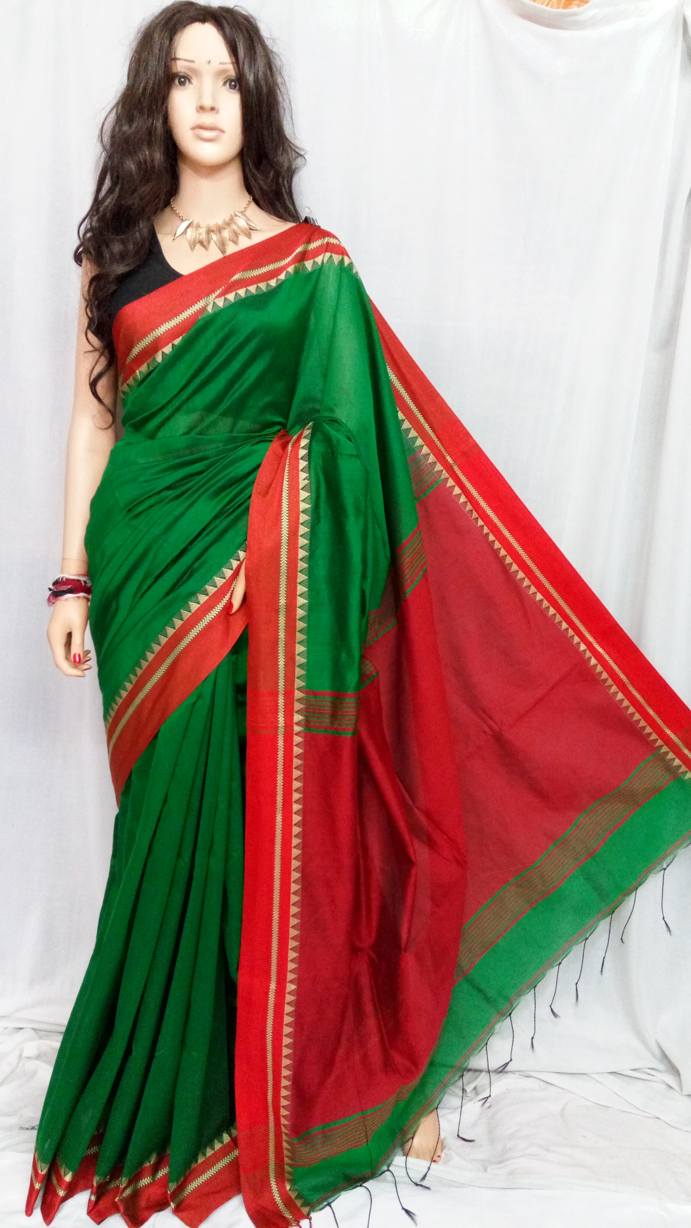 Black And Red Velvet Border Sarees