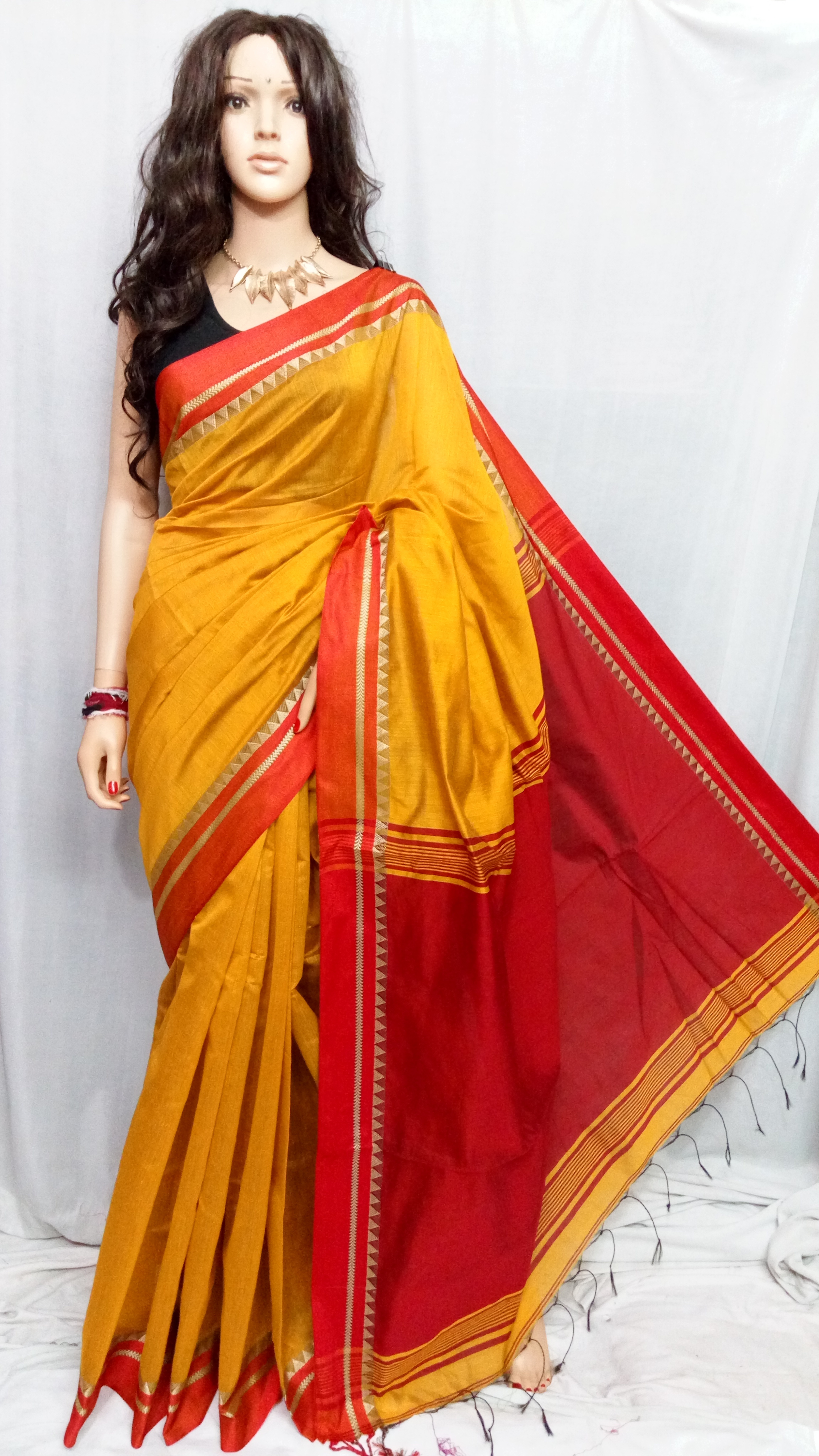 Black And Red Velvet Border Sarees