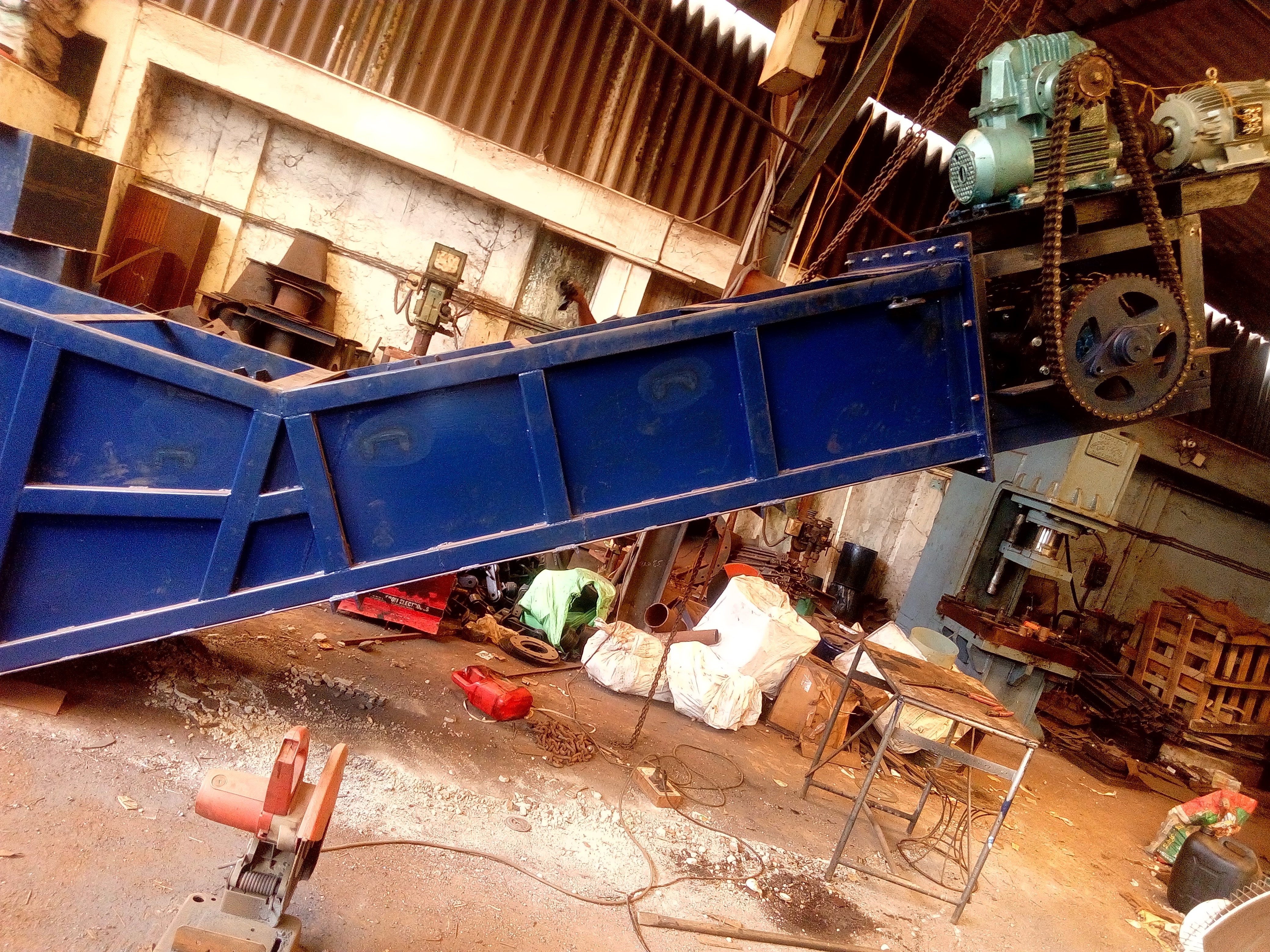 Wet Scrapper Conveyor Load Capacity: 5-50 Tph Tonne