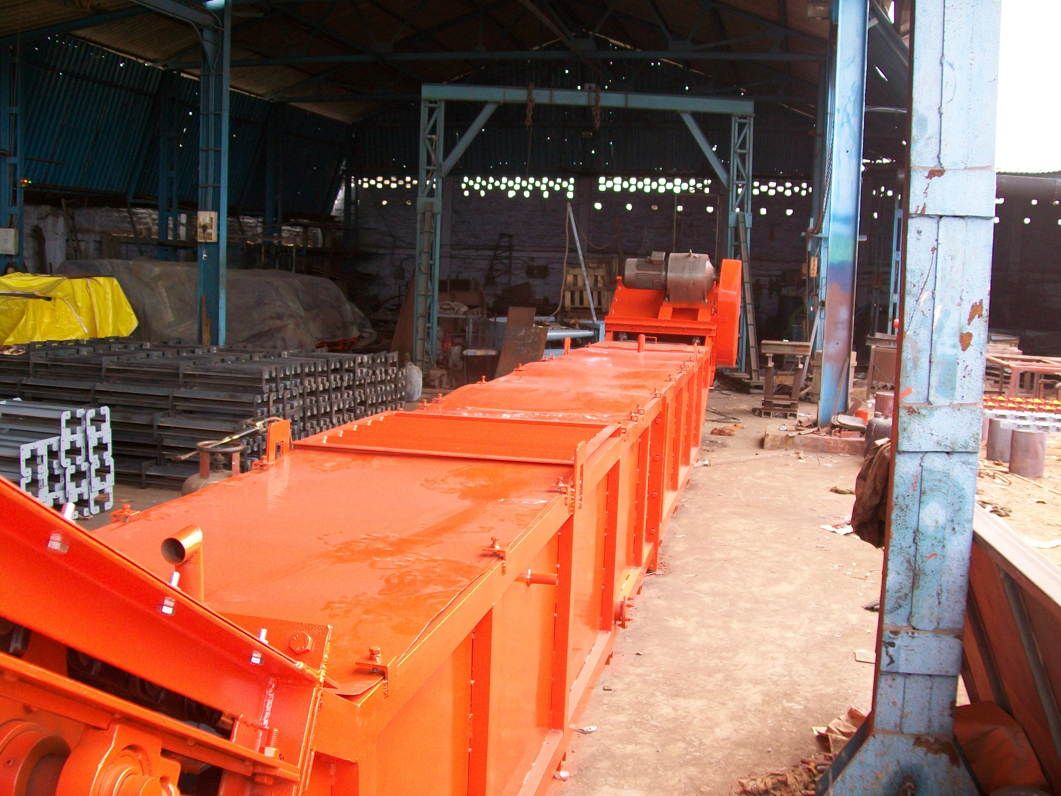 Submerged Scrapper Conveyor