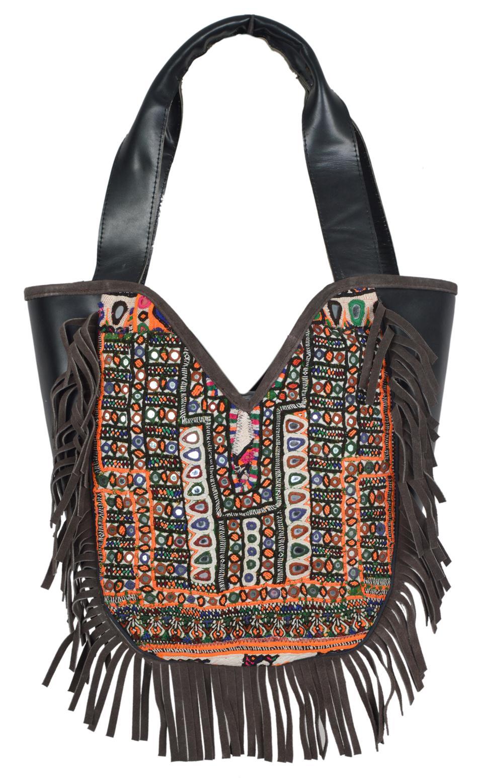 Vintage Banjara With Leather Fabric Shoulder Bag Gender: Women