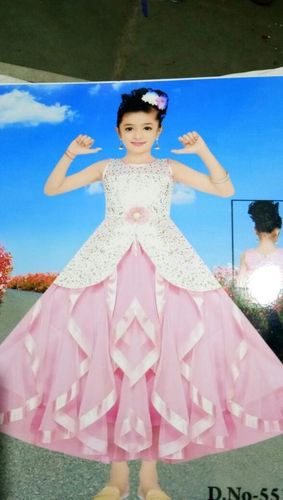 बच्चों की लंबी फ्रॉक