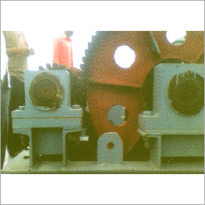 गियर पिनियन, पेडस्टल असेंबली