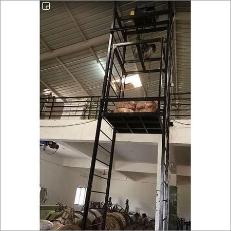 Goods Lift Load Capacity: 2 Tonne