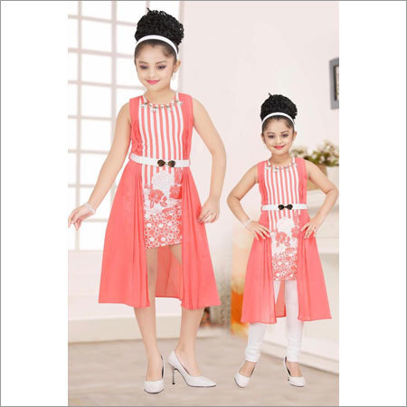 लड़कियों के वस्त्र