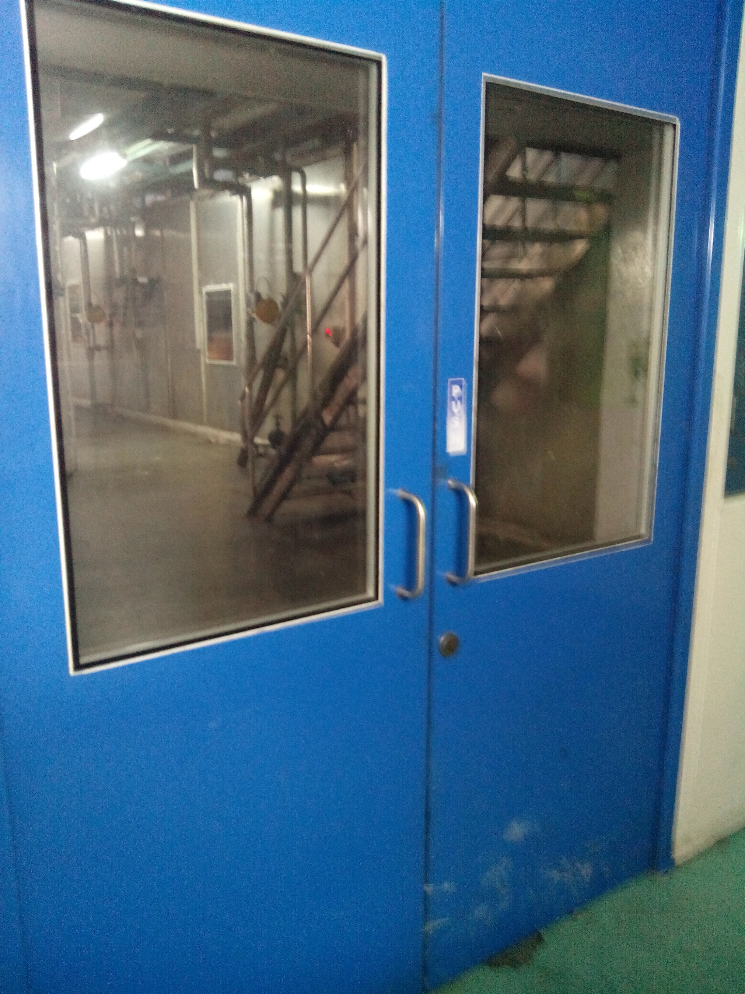 Scientific Flush Door - Application: Industrial