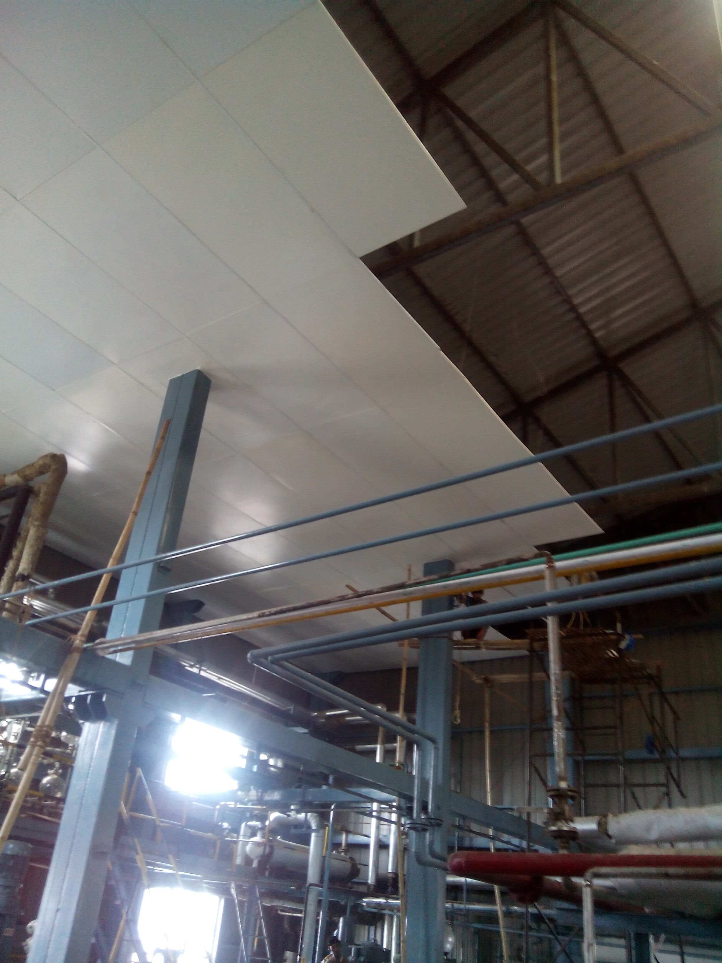 Non Walkable False Ceiling - Galvanized Iron, White Color , Lightweight, High Strength, Moisture Proof, Fire Retardant, Customized Designs Available