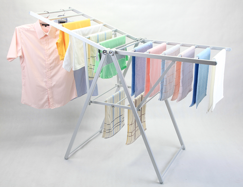 White Cloth Stand